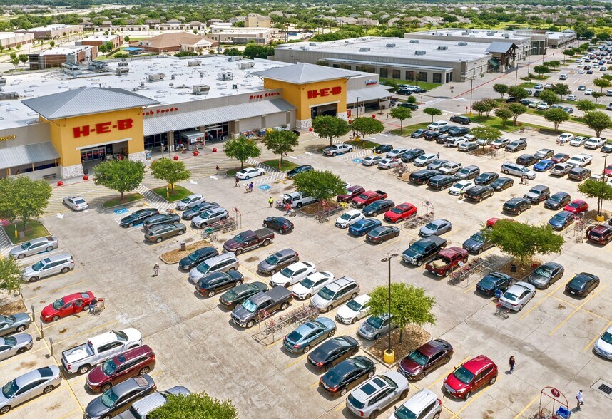 Primary Photo Of 19660-20030 Southwest Fwy, Sugar Land Unknown For Lease