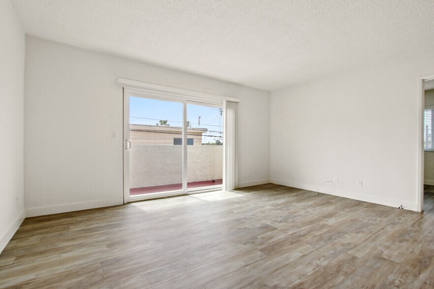 More Photos Of 824 Maple St, Santa Monica Apartments For Sale