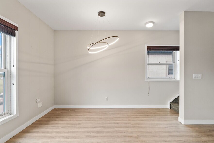 More Photos Of 1922 9th Ave SE, Calgary Storefront Retail Residential For Sale