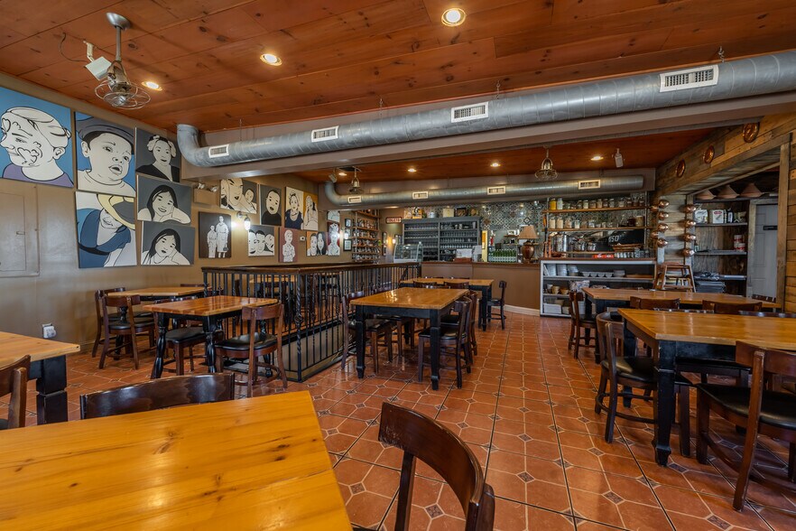 More Photos Of 424 N Main St, Souderton Restaurant For Sale