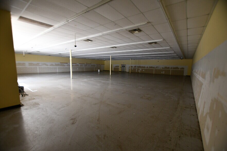 More Photos Of 1016 Winchester Rd, Irvine Freestanding For Lease