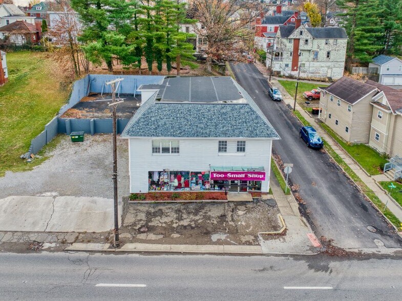 More Photos Of 1100 Murdoch Ave, Parkersburg Storefront Retail Residential For Sale