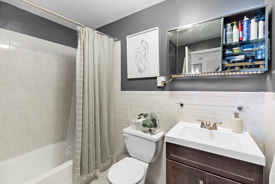 More Photos Of 201 16th St, Union City Storefront Retail Residential For Sale