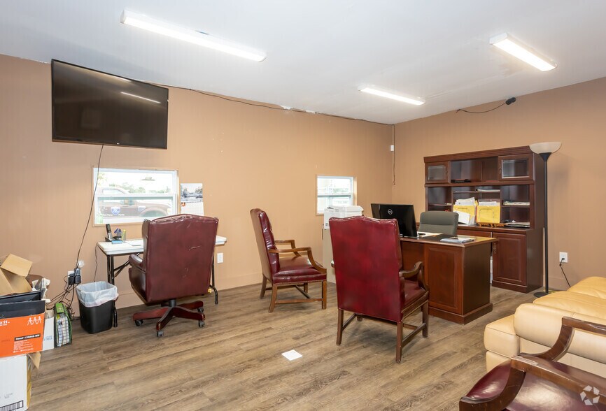 More Photos Of 2660 N Us Highway 1, Fort Pierce Auto Dealership For Sale