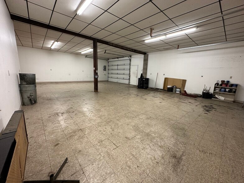 More Photos Of 322 W 3rd St, Bloomington General Retail For Sale