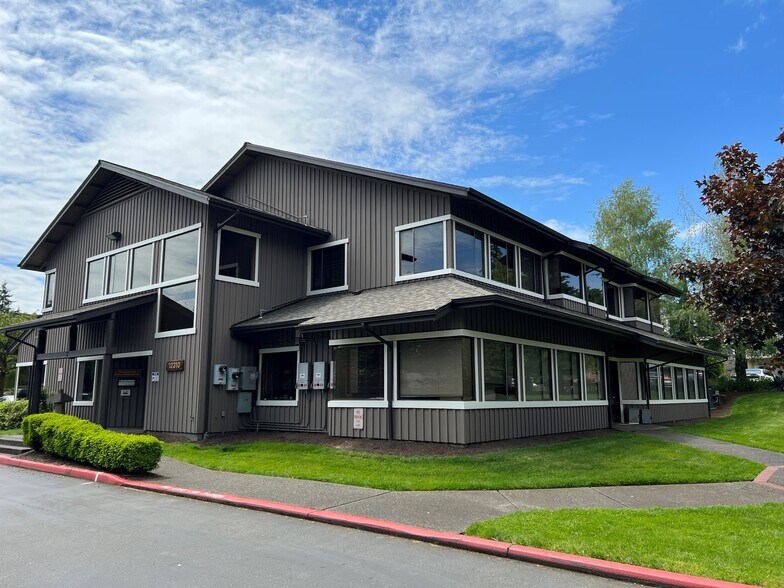 More Photos Of 12310 NE 8th St, Bellevue Medical For Lease