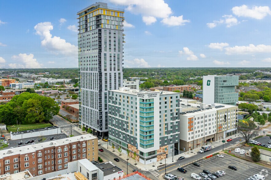More Photos Of 508 N College St, Charlotte Hotel For Lease