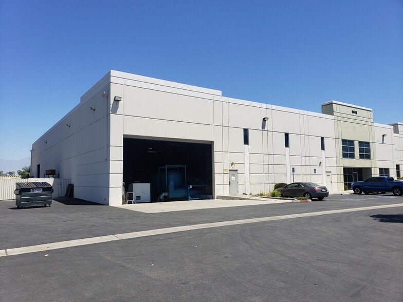 More Photos Of 6688 Doolittle Ave, Riverside Warehouse For Sale
