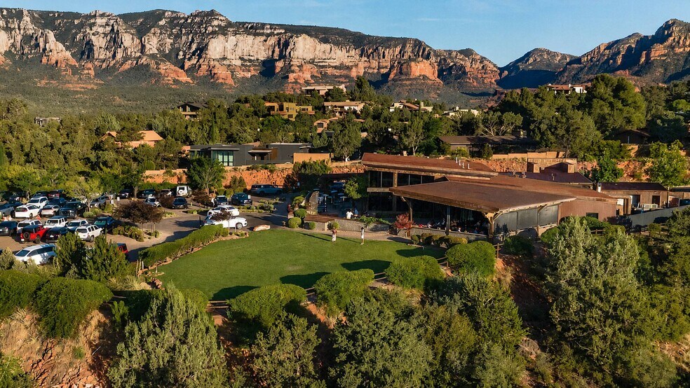 Primary Photo Of 700 W Highway 89A, Sedona Restaurant For Sale