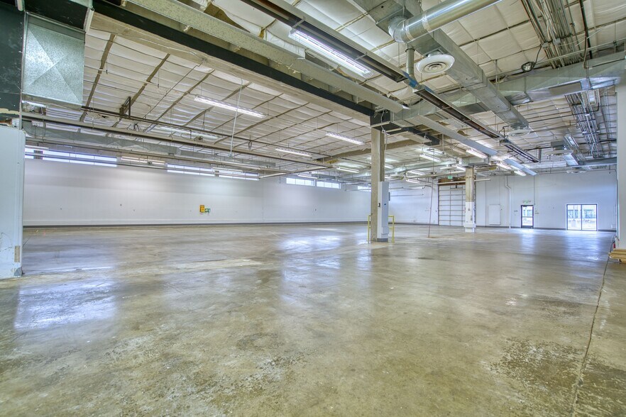 More Photos Of 1860 38th St, Boulder Distribution For Lease