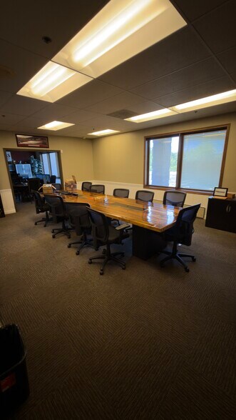 More Photos Of 178 W Schrock Rd, Westerville Office For Lease