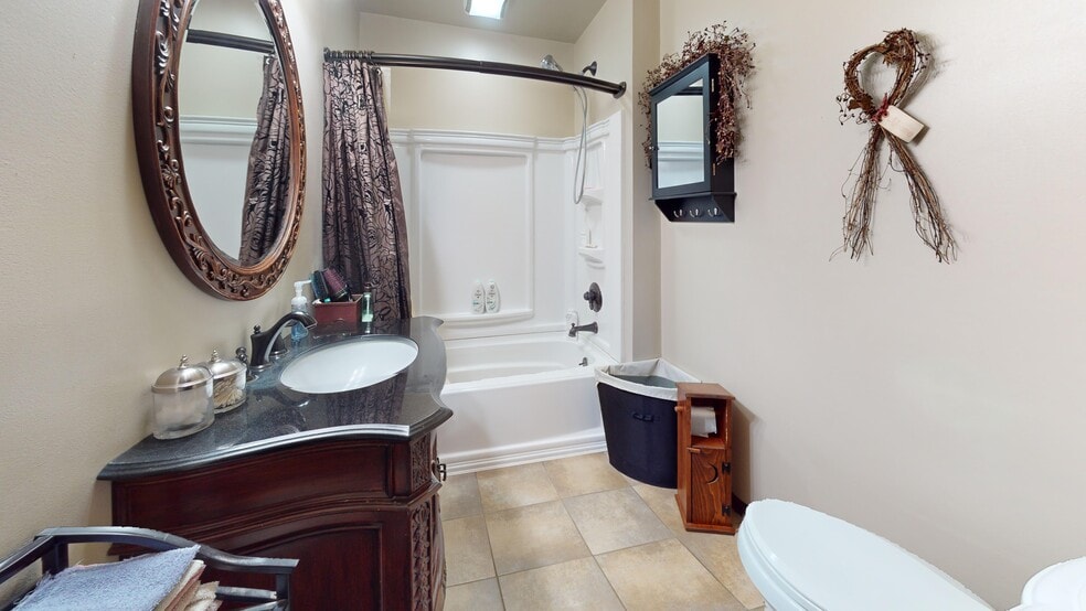 More Photos Of 160 Compton Road, Wantage Office Residential For Sale