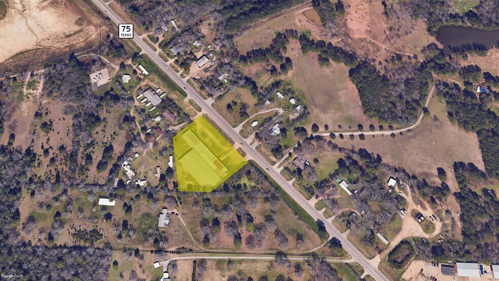 More Photos Of 14077 N Highway 75, Willis Warehouse For Sale