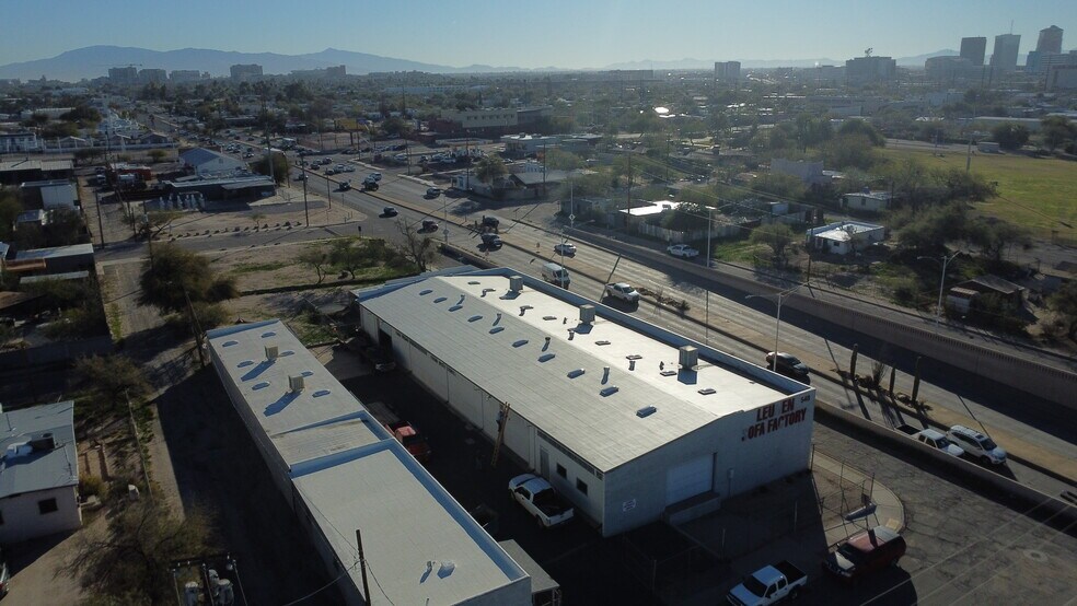 More Photos Of 548 W Speedway Blvd, Tucson Warehouse For Lease