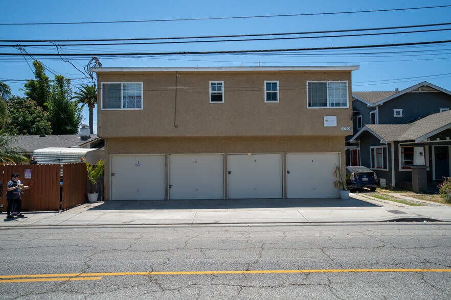 More Photos Of 3700 E 4th St, Long Beach Apartments For Sale