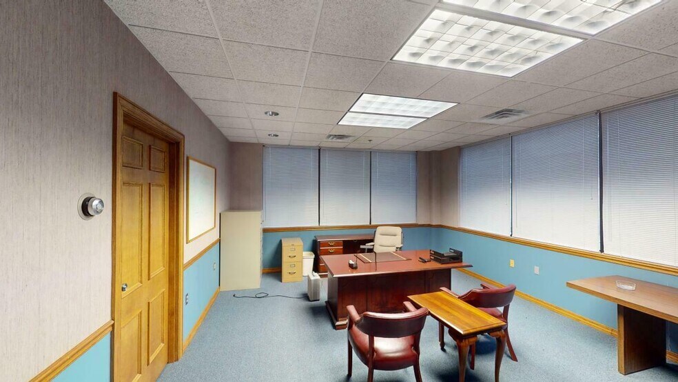 More Photos Of 3117 Pellissippi Pky, Knoxville Office For Sale
