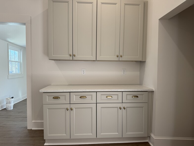More Photos Of 159 Church St Ne, Concord Office Residential For Lease