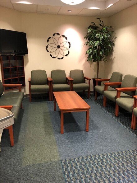 More Photos Of 3 Cornerstone Dr, Langhorne Medical For Lease
