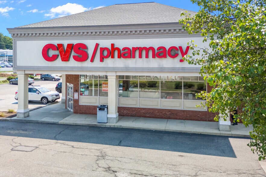 More Photos Of 3352 Kent Rd, Stow Drugstore For Sale