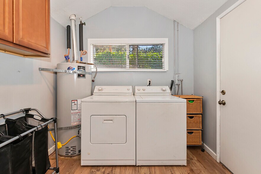 More Photos Of 39226 N Shore Dr, Fawnskin Restaurant For Sale