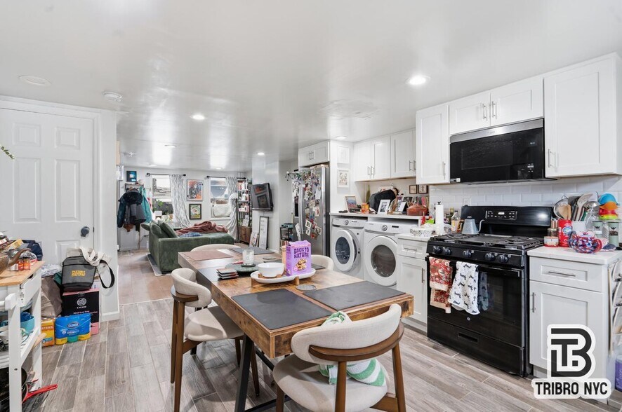 More Photos Of 126 Hall St, Brooklyn Apartments For Sale