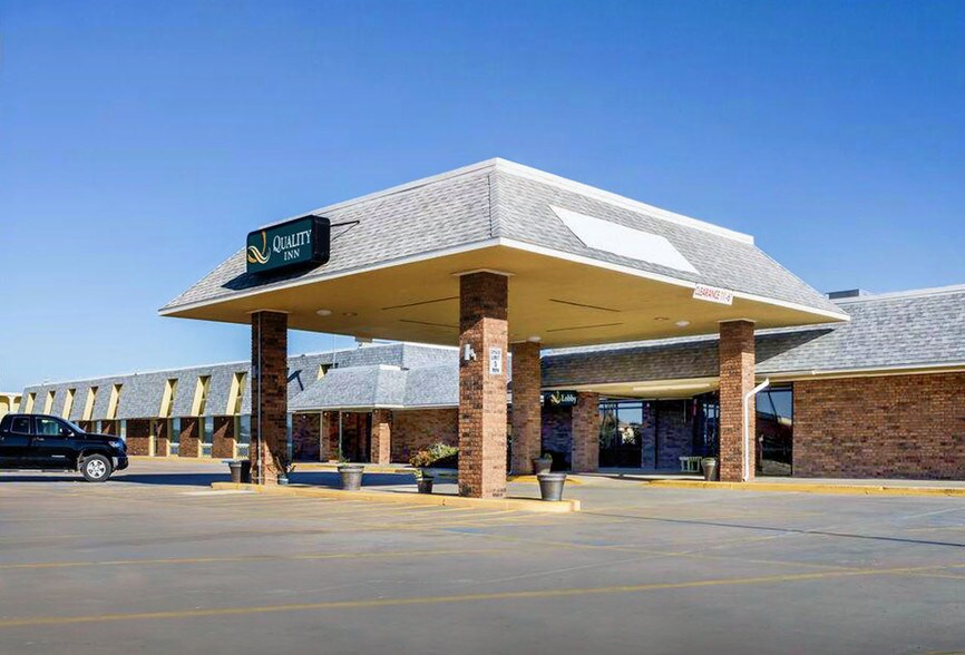 More Photos Of 740 E Pancake Blvd, Liberal Hotel For Sale