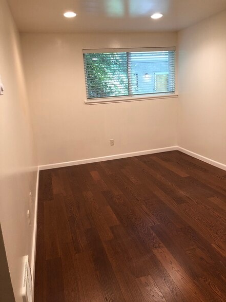 More Photos Of 12030 32nd Ave NE, Seattle Apartments For Sale