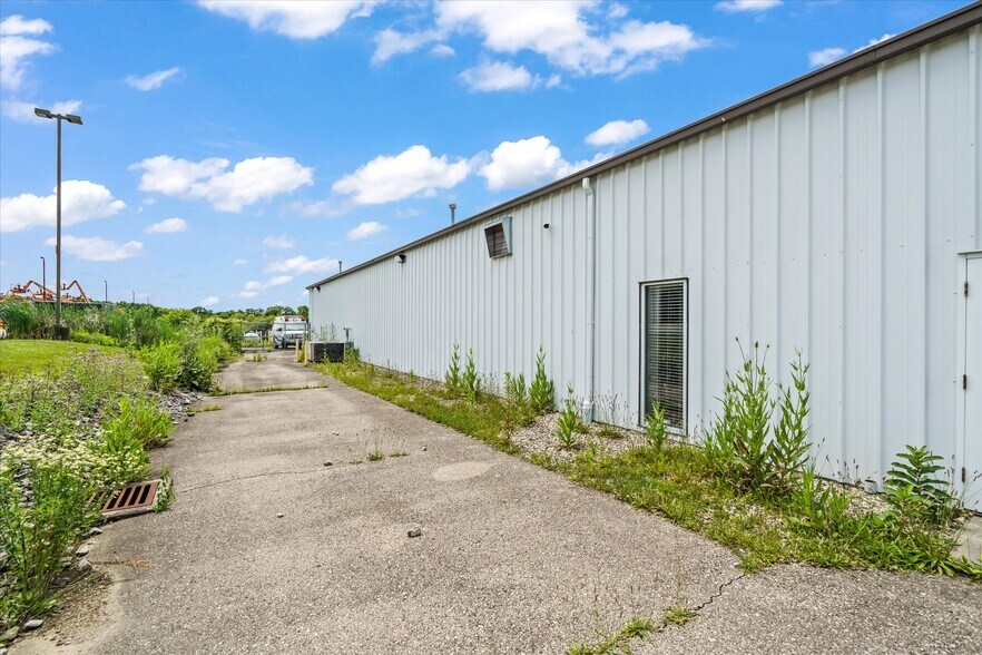More Photos Of 2740 W National Rd, Vandalia Industrial For Sale