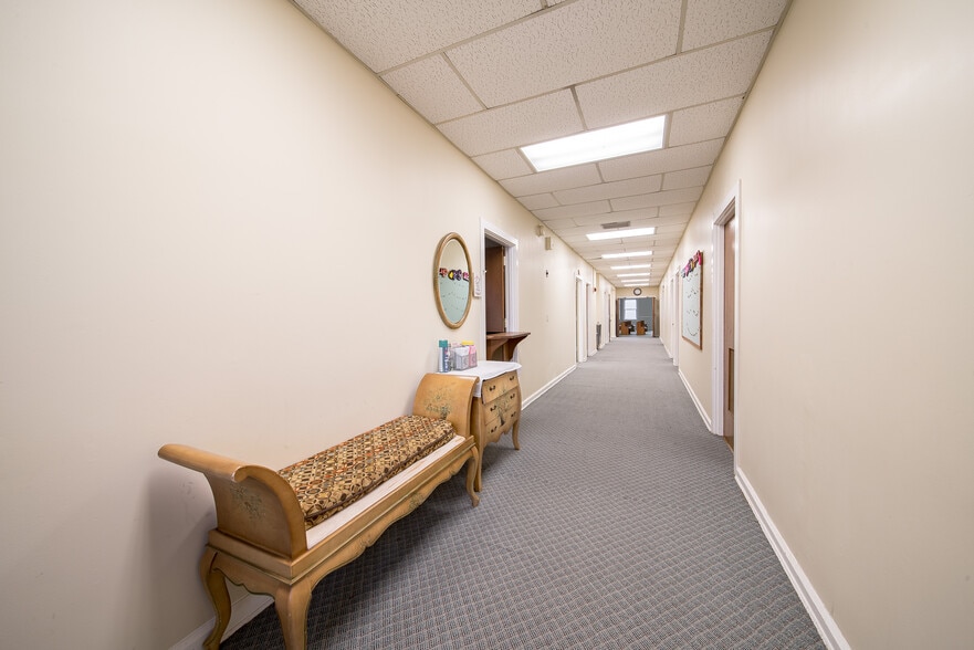 More Photos Of 4323 Primrose Rd, Columbus Religious Facility For Sale