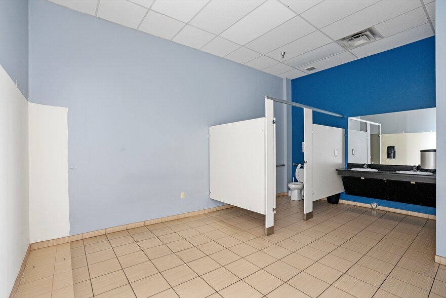 More Photos Of 1015 Martin St S, Pell City Unknown For Lease