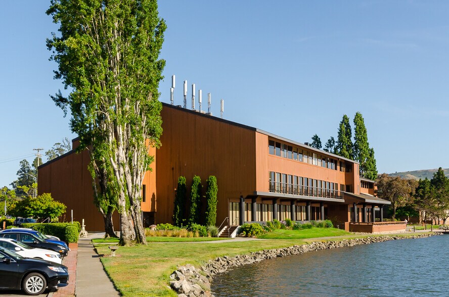 More Photos Of 655 Redwood Hwy, Mill Valley Office For Lease