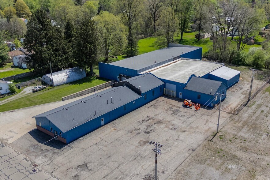 More Photos Of 303 E Parson St, Galion Manufacturing For Sale