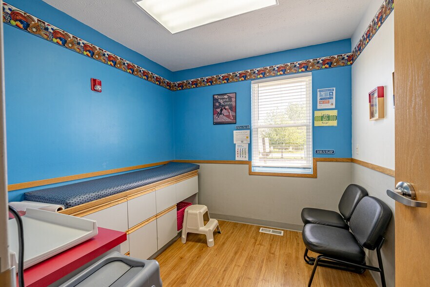 More Photos Of 353 Island Cottage Rd, Rochester Medical For Lease