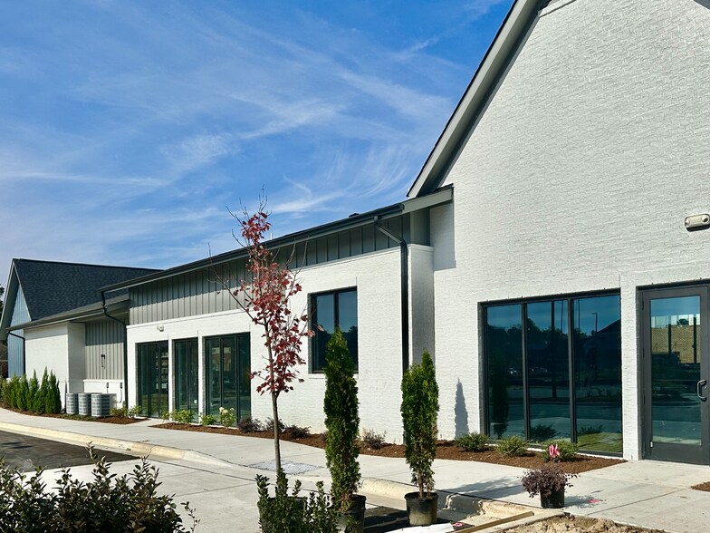More Photos Of 38100 Moring Dr, Chapel Hill General Retail For Lease