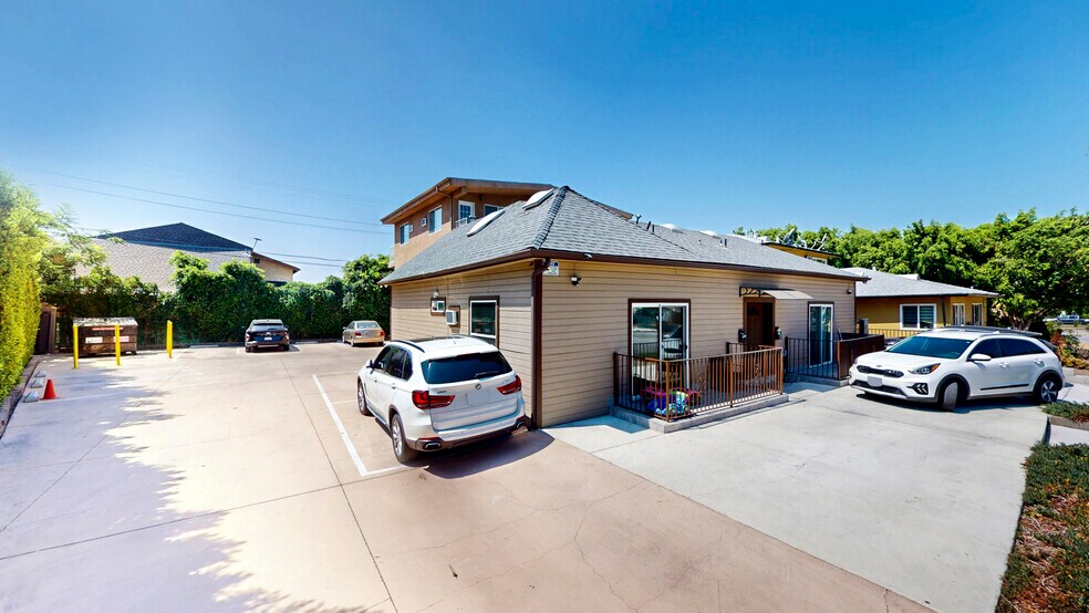 More Photos Of 1344 E Broadway, Glendale Apartments For Sale