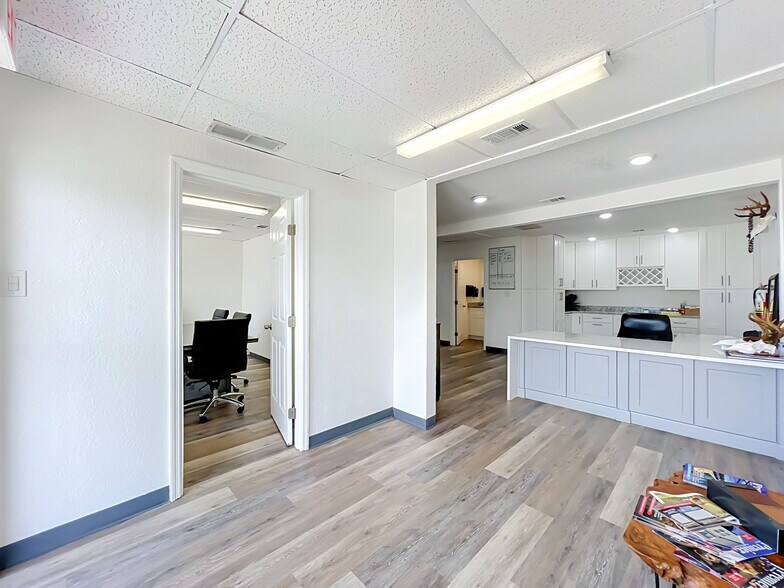 More Photos Of 180 S County Road 427, Longwood General Retail For Lease