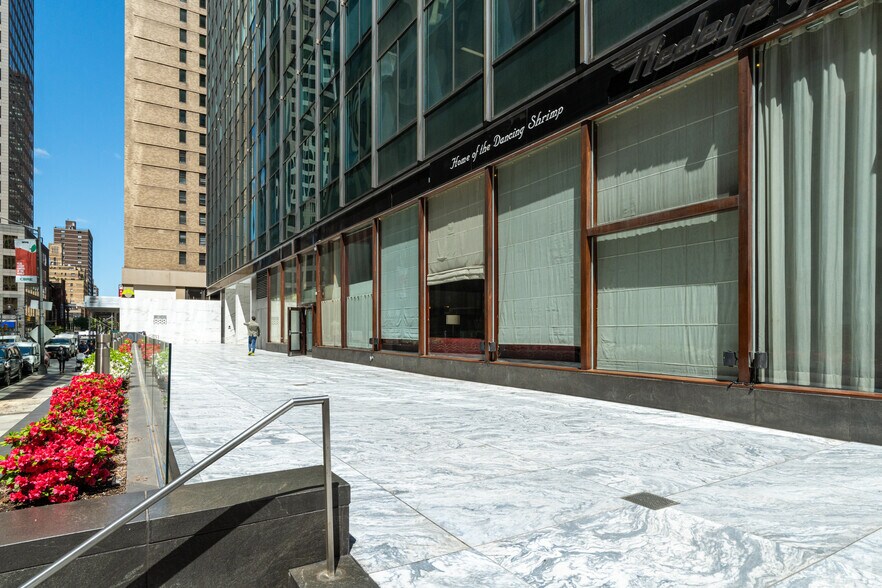 More Photos Of 888 7th Ave, New York Office For Lease