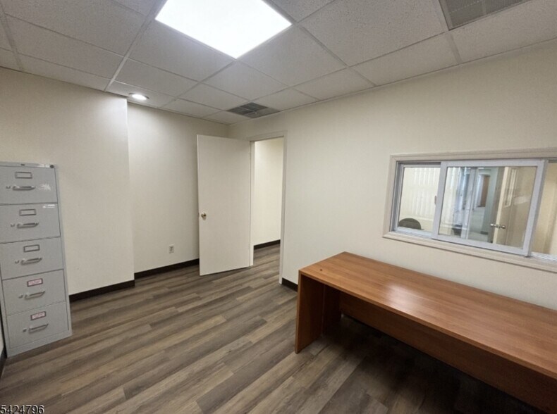 More Photos Of , Clifton Office For Sale