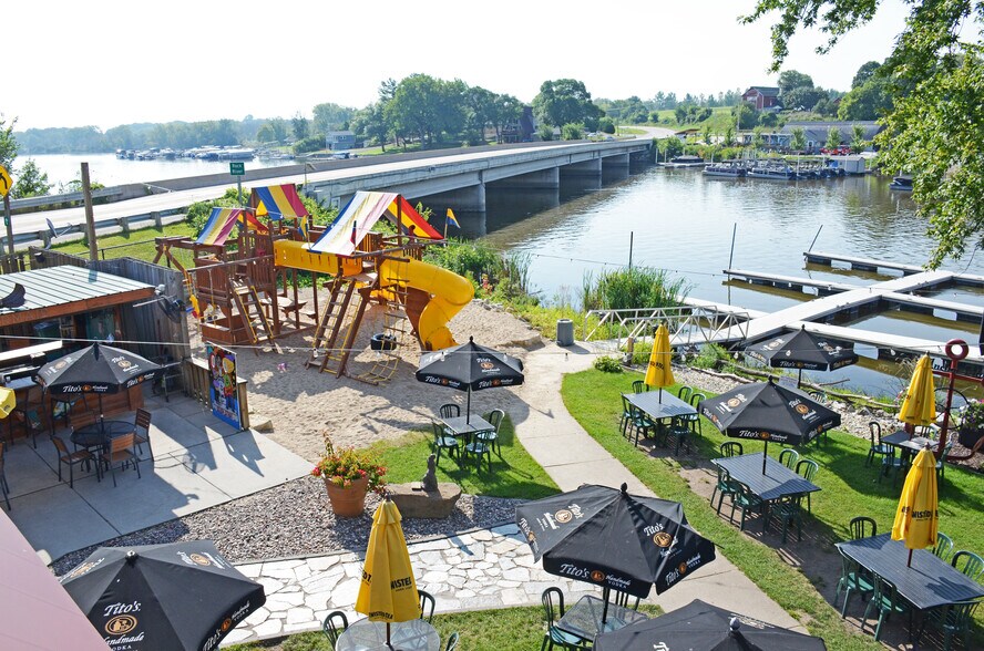 More Photos Of 709 & 718 State 59 Rd, Edgerton General Retail For Sale