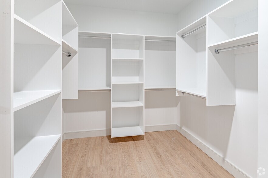 More Photos Of 545 S Livingston Ave, Livingston Apartments For Lease