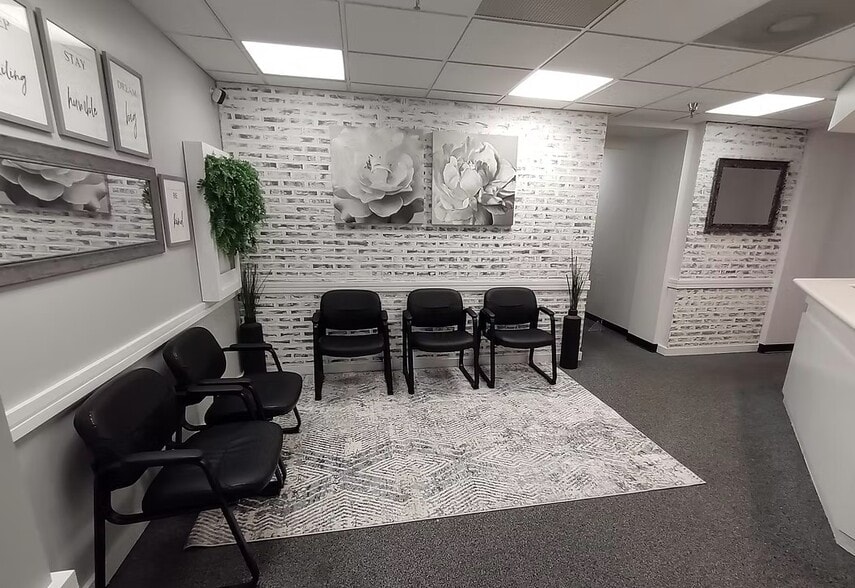 More Photos Of 3261 Old Washington Rd, Waldorf Loft Creative Space For Sale
