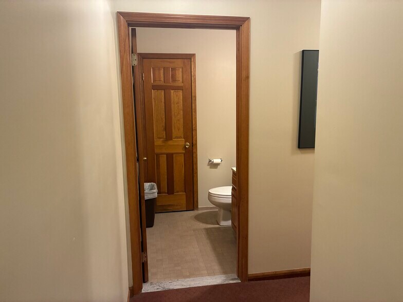 More Photos Of 8860 Main St, Buffalo Office For Lease