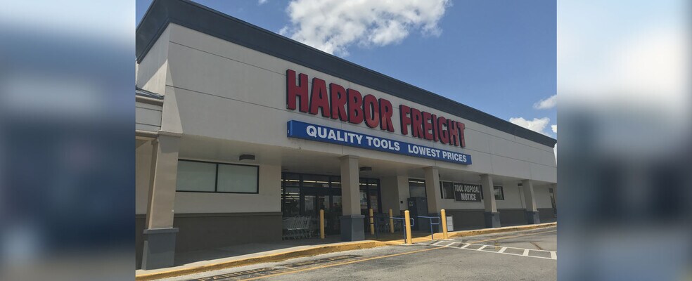 More Photos Of 2219-2259 Citrus Blvd, Leesburg Unknown For Lease