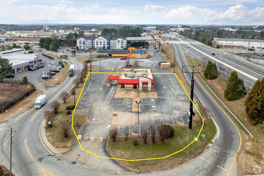 More Photos Of 100 Simuel Rd, Spartanburg Restaurant For Sale