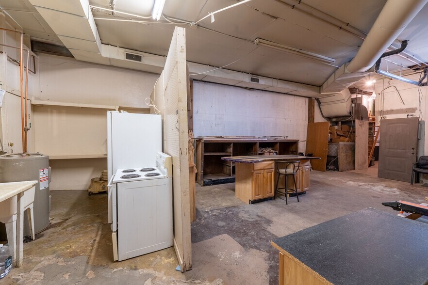 More Photos Of 65 N 200 E, Roosevelt Restaurant For Sale