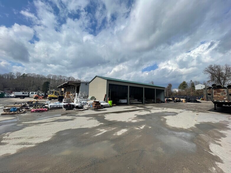 More Photos Of 1260 Sweeten Creek Rd, Asheville Light Distribution For Lease