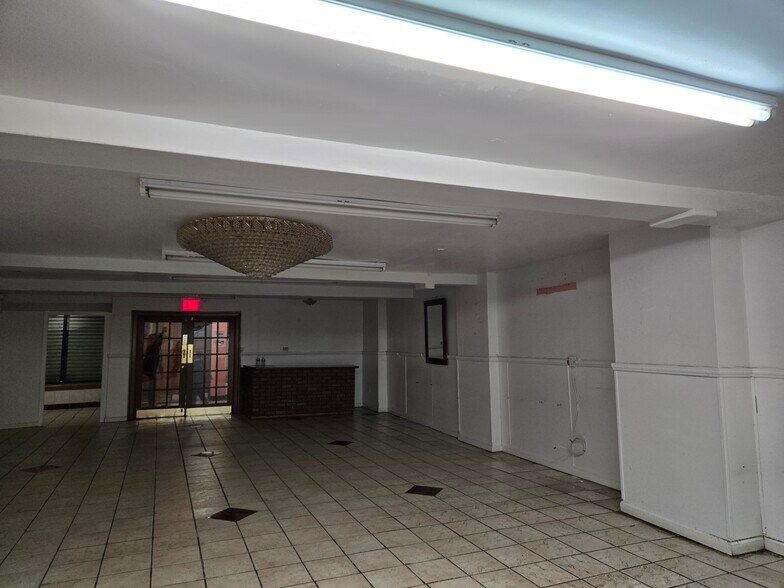 More Photos Of 8219 Queens Blvd, Elmhurst General Retail For Sale