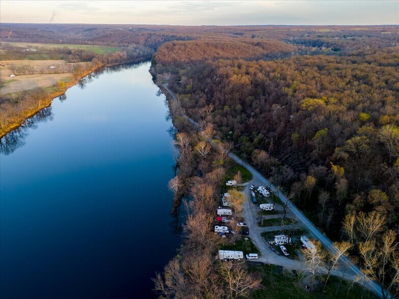 More Photos Of 9596 N 447 Rd, Spavinaw Trailer Camper Park For Sale