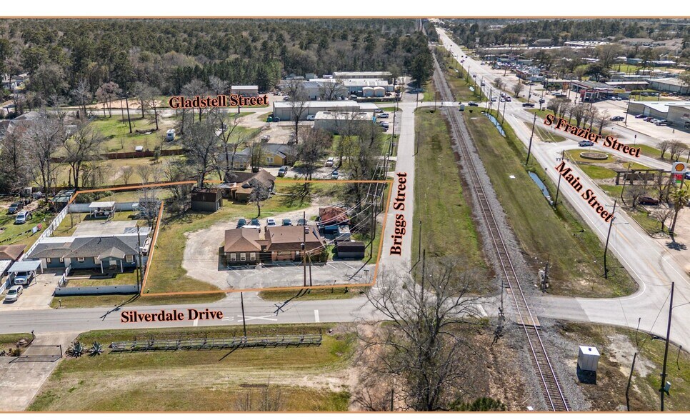 More Photos Of 101 Silverdale Dr, Conroe Freestanding For Sale