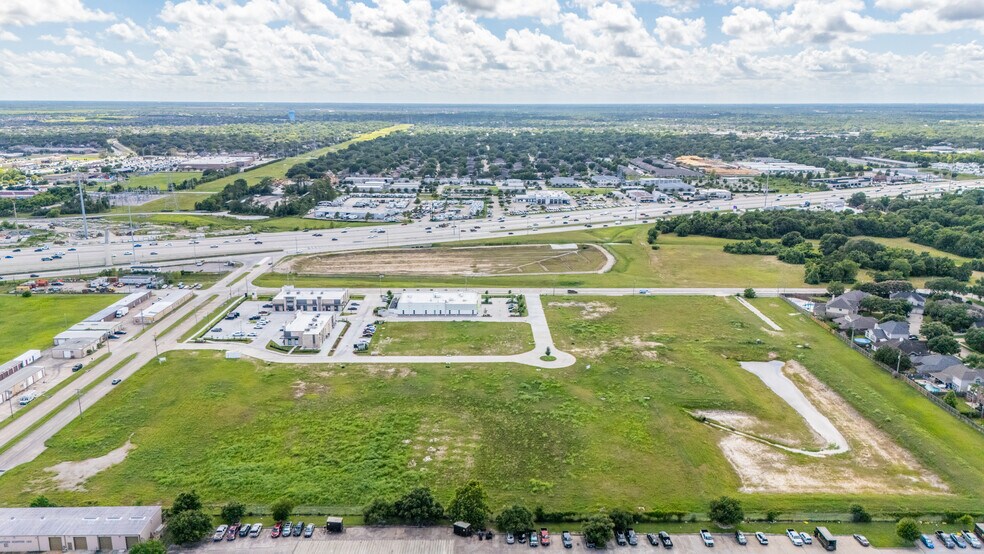 More Photos Of 1121 Grand Oak Blvd, League City Land For Sale